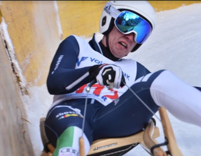 Am Limit. Sportrodeln auf Eis, beziehungsweise 